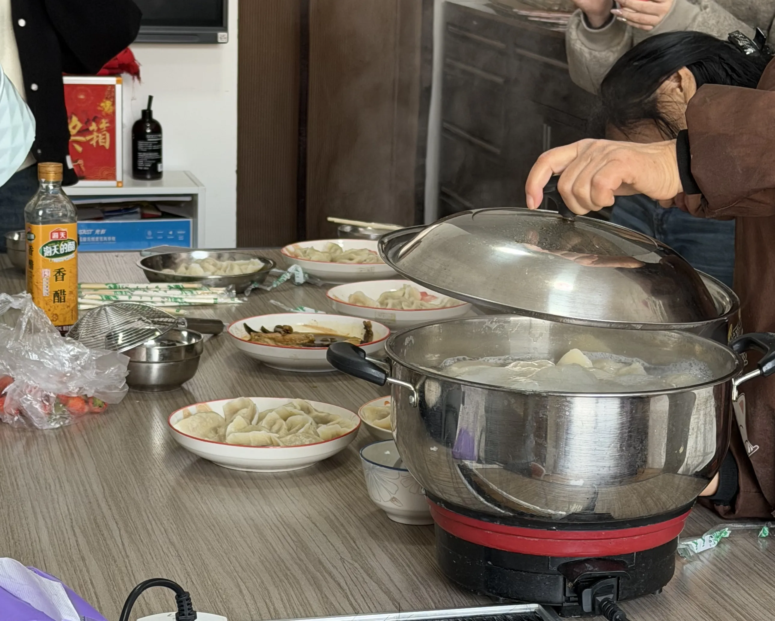 Linkiu Maotong ir visiems harmoningų ir sėkmingų ateinančių metų